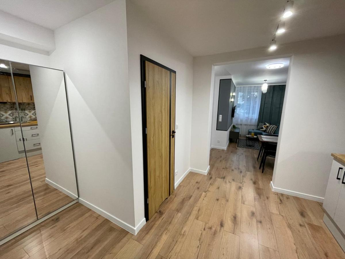 Przestronny Apartament W Centrum Miasta Radom Exteriör bild